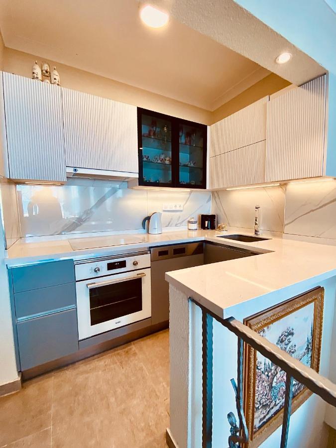 Port Mansion Apartment Marmaris Exterior photo